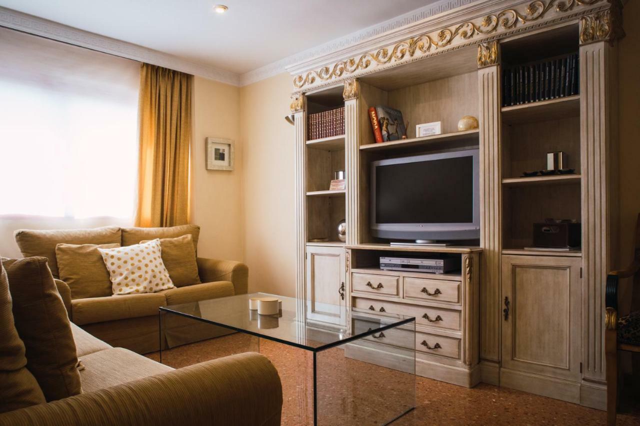 Florit Flats - Cozy 2 Bedroom By The Of Arts And Science Appartement