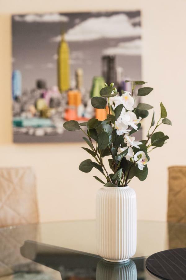 Florit Flats - Cozy 2 Bedroom By The Of Arts And Science Appartement